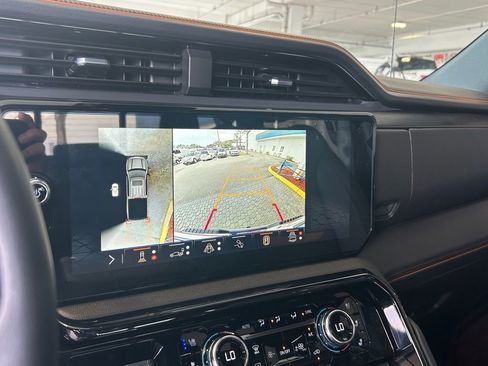 Used 2025 GMC Sierra 1500 AT4 w/ AT4 Premium Package image 14