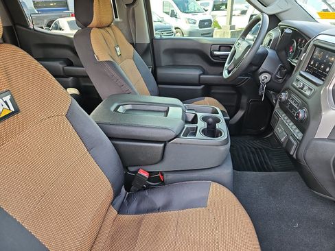 Used 2021 Chevrolet Silverado 1500 Custom RWD image 10