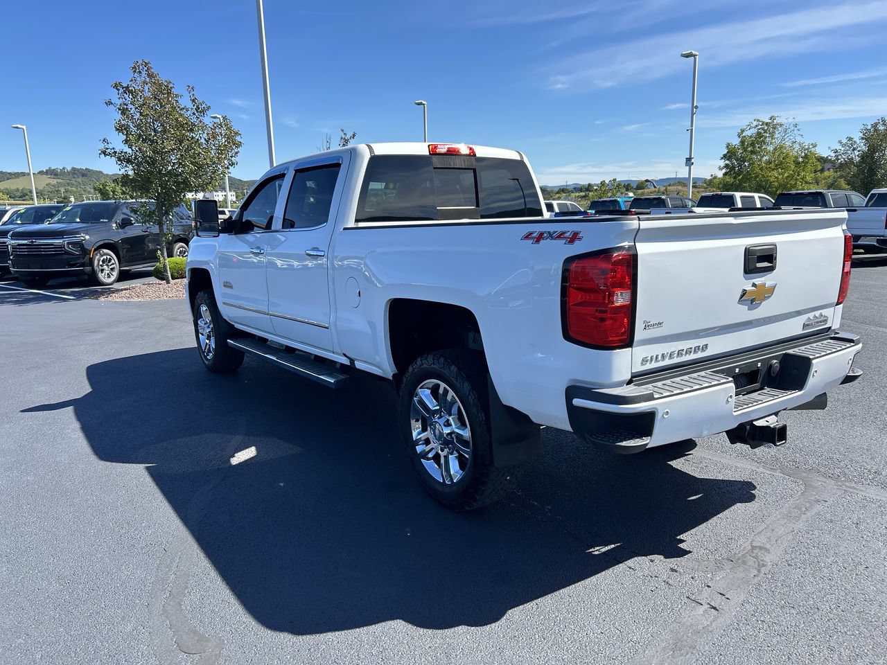 Used 2017 Chevrolet Silverado 2500 High Country w/ Duramax Plus Package AWD/4WD image 5