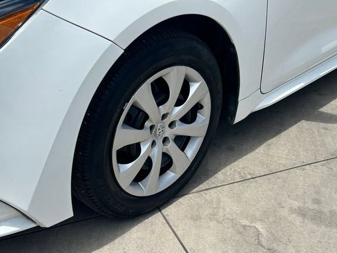 Used 2024 Toyota Corolla LE FWD image 9