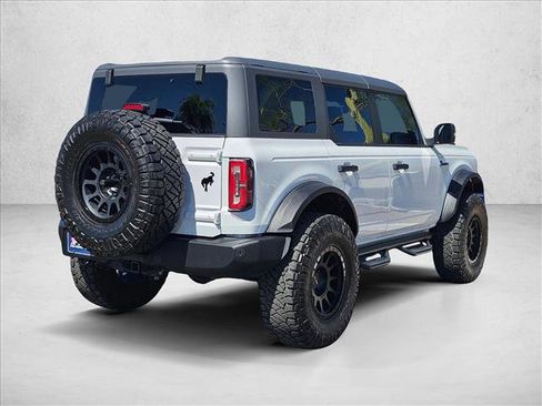 Used 2024 Ford Bronco Wildtrak image 5