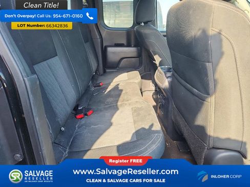 Used 2018 Nissan Titan SV w/ SV Convenience Package RWD image 13