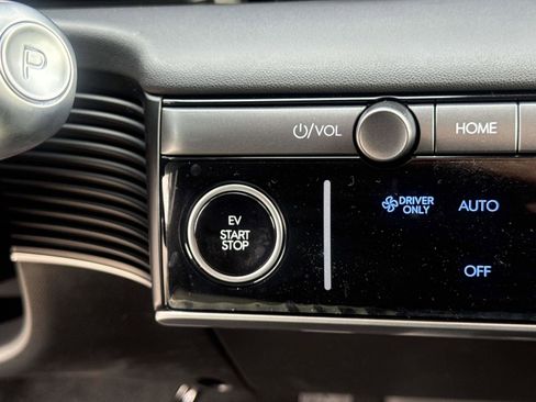 New 2026 Hyundai Ioniq 5 SEL image 12