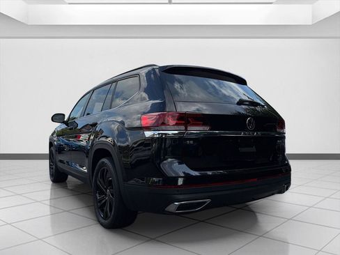 Used 2022 Volkswagen Atlas SE w/ Panoramic Sunroof Package AWD/4WD image 3