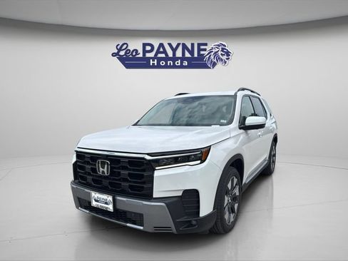 Certified 2026 Honda Pilot Elite image 3