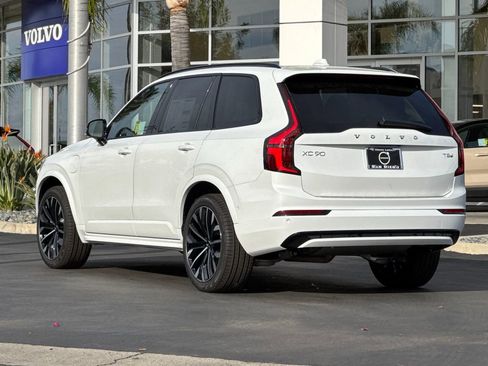 New 2026 Volvo XC90 T8 Ultra image 3