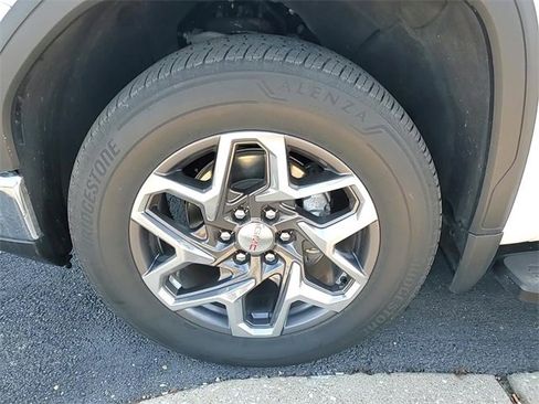 Certified 2023 GMC Sierra 1500 SLT w/ SLT Premium Package image 11