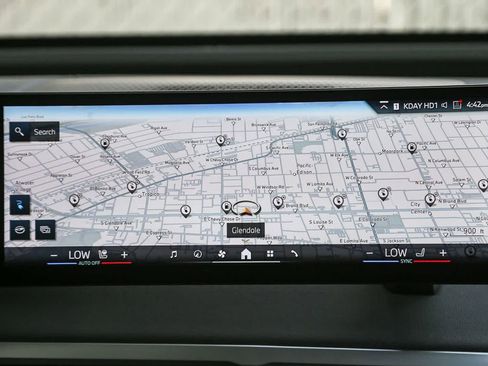 Used 2025 BMW iX xDrive50 w/ Premium Package image 10