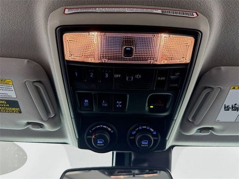 Used 2021 Toyota 4Runner TRD Off-Road Premium image 18