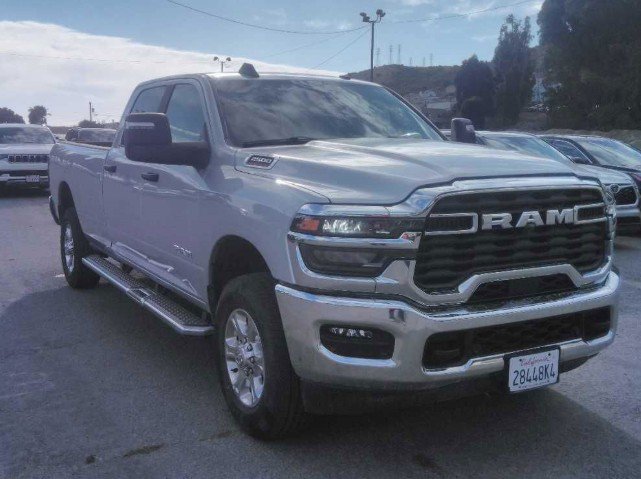 Used 2026 RAM 2500 Big Horn AWD/4WD image 4
