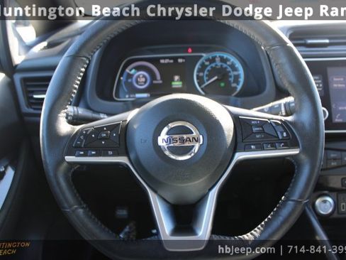 Used 2022 Nissan Leaf SV image 15