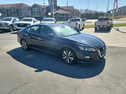 Used 2019 Nissan Altima 2.5 SV