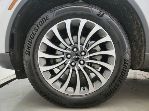 Used 2023 Lincoln Aviator AWD w/ Premium Package image 35