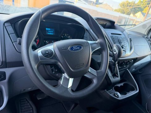Used 2019 Ford Transit 350 XLT RWD image 11