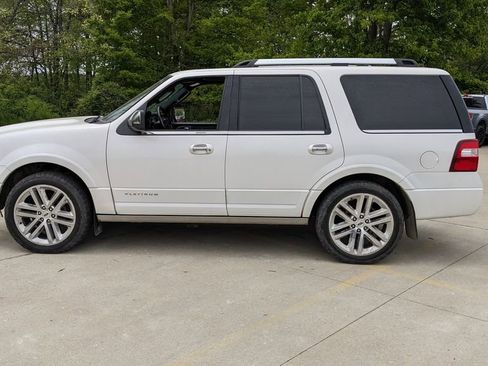 Used 2016 Ford Expedition Platinum AWD/4WD image 6