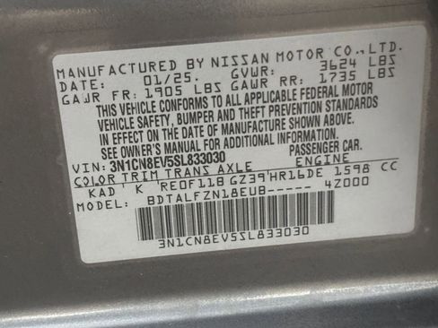 Used 2025 Nissan Versa SV image 27