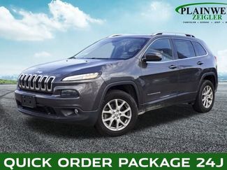 Used 2016 Jeep Cherokee Latitude w/ Comfort & Convenience Group image 1