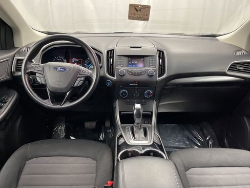 Used 2018 Ford Edge SE image 9