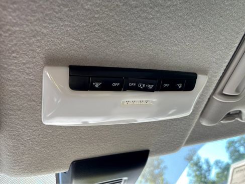 New 2025 Nissan Kicks Play S image 36