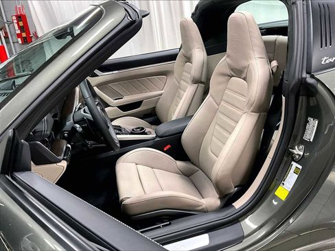 New 2026 Porsche 911 Targa 4S image 5