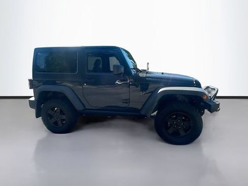 Used 2017 Jeep Wrangler Sport AWD/4WD image 5