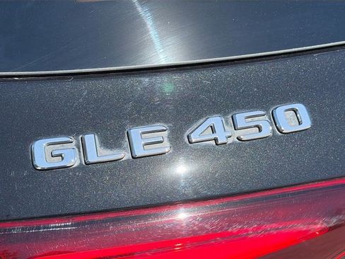 Used 2024 Mercedes-Benz GLE 450 4MATIC image 11