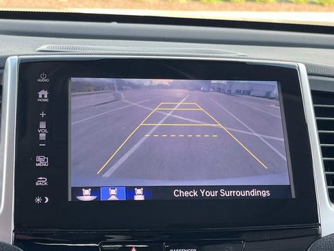 Used 2017 Honda Pilot Touring image 39