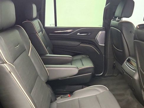 Used 2022 Cadillac Escalade ESV Sport w/ Touring Package AWD/4WD image 25