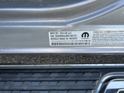 Used 2024 RAM 3500 Big Horn image 41