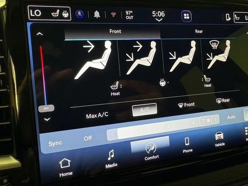 New 2027 Chrysler Pacifica Select FWD image 31