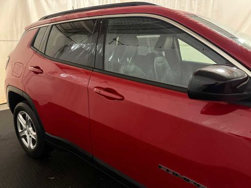 Certified 2023 Jeep Compass Latitude image 11