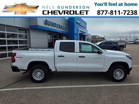 New 2026 Chevrolet Colorado W/T w/ Advanced Trailering Package AWD/4WD image 8