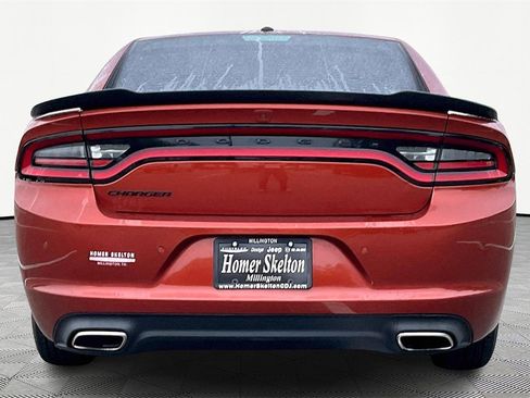 Certified 2020 Dodge Charger SXT w/ Blacktop Package image 4