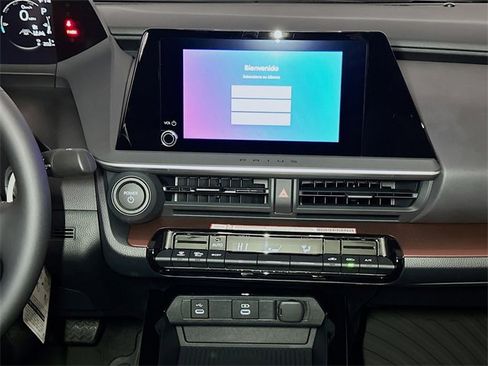 New 2026 Toyota Prius SE image 8