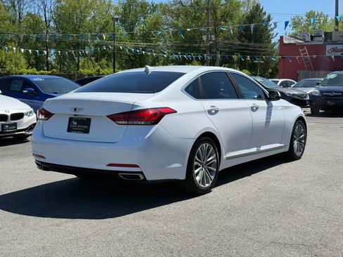 Used 2015 Hyundai Genesis 3.8 RWD image 10