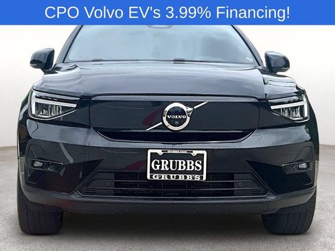 Used 2023 Volvo XC40 Recharge Plus AWD/4WD image 4