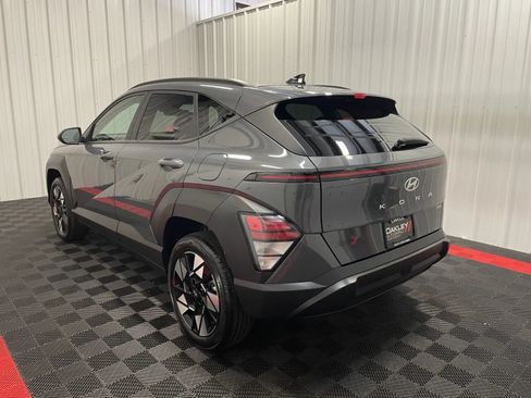 Used 2025 Hyundai Kona SEL AWD/4WD image 2