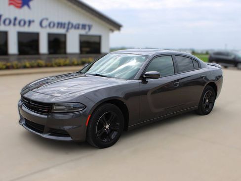 Used 2021 Dodge Charger SXT w/ Leather Interior Group RWD image 1