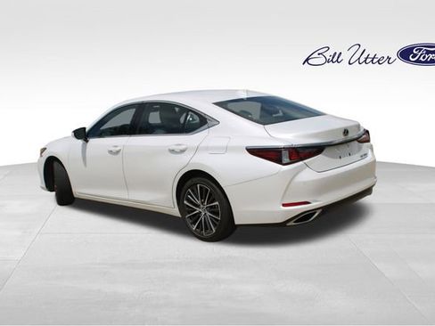 Used 2025 Lexus ES 350 w/ Premium Package FWD image 7