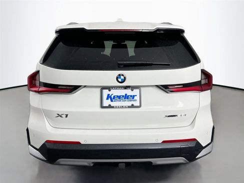 Used 2025 BMW X1 xDrive28i w/ Convenience Package image 5