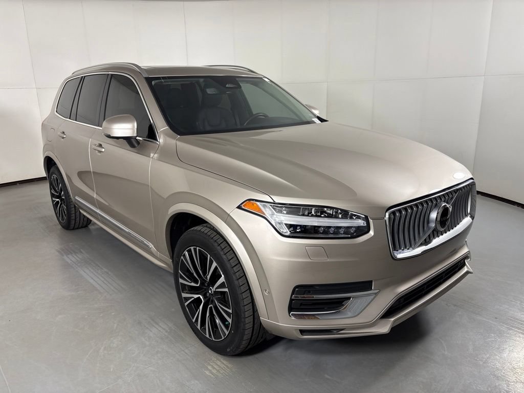 Used 2024 Volvo XC90 T8 Plus AWD/4WD image 2
