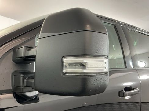 Used 2025 Ford F350 Lariat w/ Black Appearance Package image 13