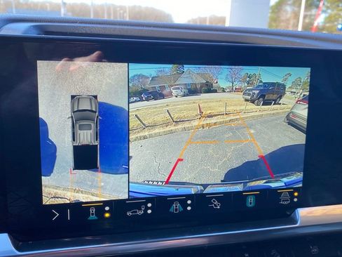 Used 2023 GMC Sierra 1500 SLT w/ SLT Premium Plus Package image 29