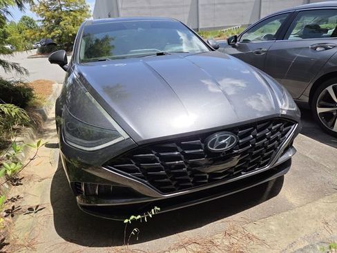 Used 2020 Hyundai Sonata Limited FWD image 4