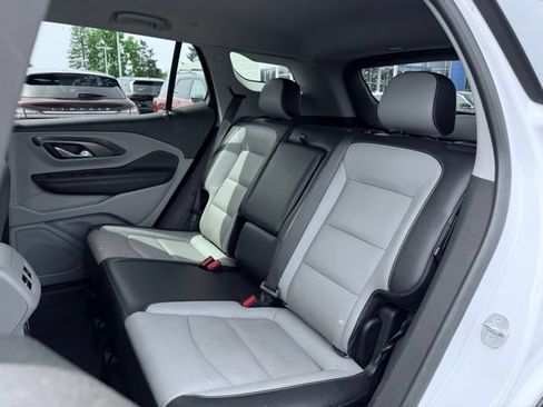 Used 2023 GMC Terrain SLT w/ Tech Package AWD/4WD image 21