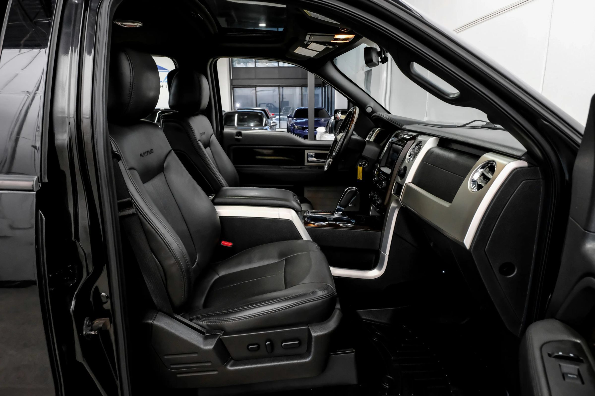 Used 2014 Ford F150 Platinum AWD/4WD image 39