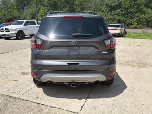 Used 2018 Ford Escape SE FWD image 4