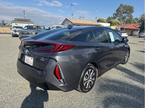 Used 2020 Toyota Prius Prime XLE FWD image 5