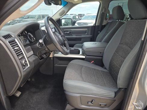 Used 2016 RAM 1500 Lone Star RWD image 9