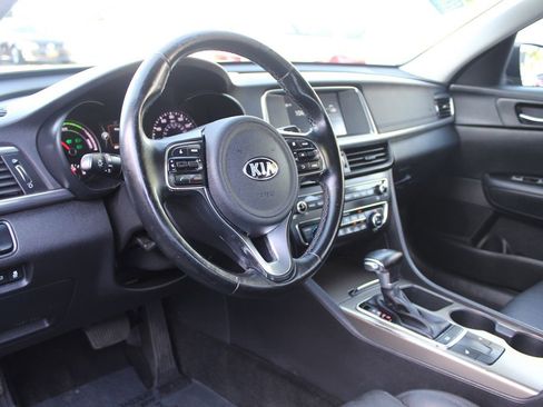 Used 2019 Kia Optima EX image 15